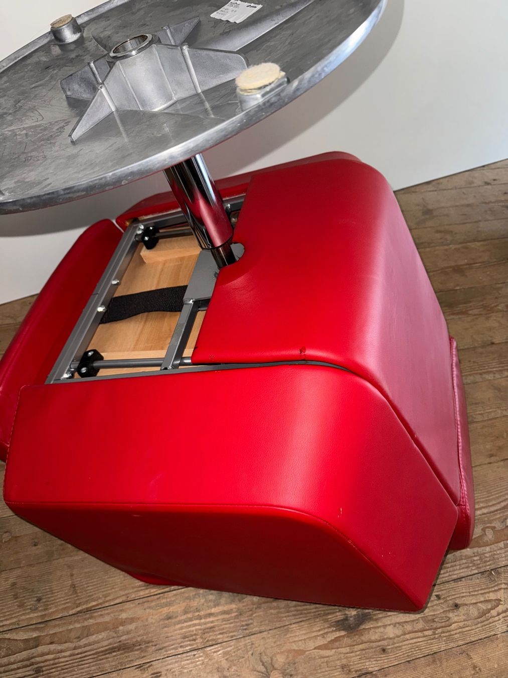 Giroflex Stühle: Stoll Giroflex 21 - 6091 Designed by Paolo Fancelli - Nr.2 – Defekt aus Aesch ZH von superpotato 5