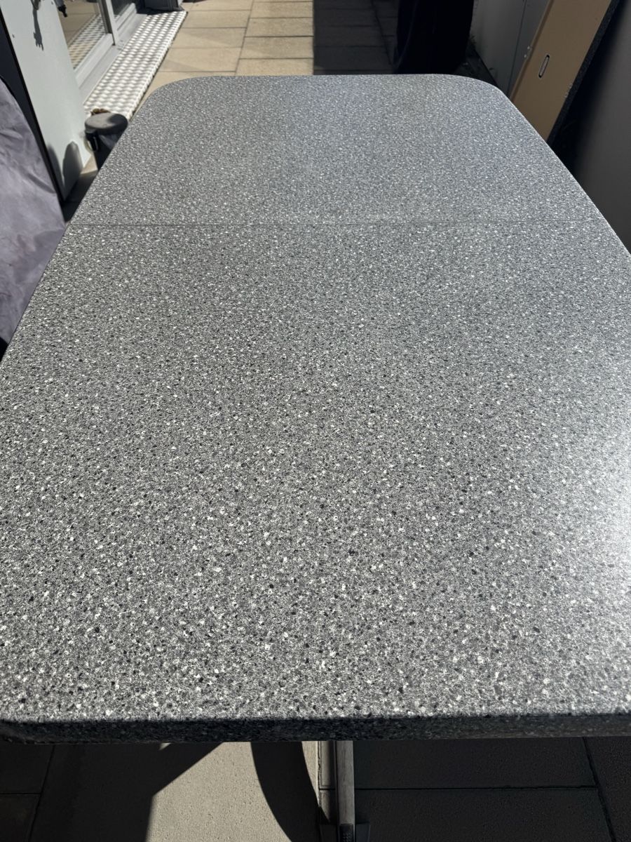 Tables: Gartentisch Grau  – D'occasion à Utzenstorf par sim_9lzb 3