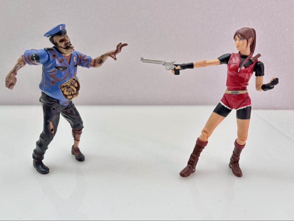Vintage 1998 Capcom Resident Evil 2 Claire Redfield & Zombie (Gebraucht ...