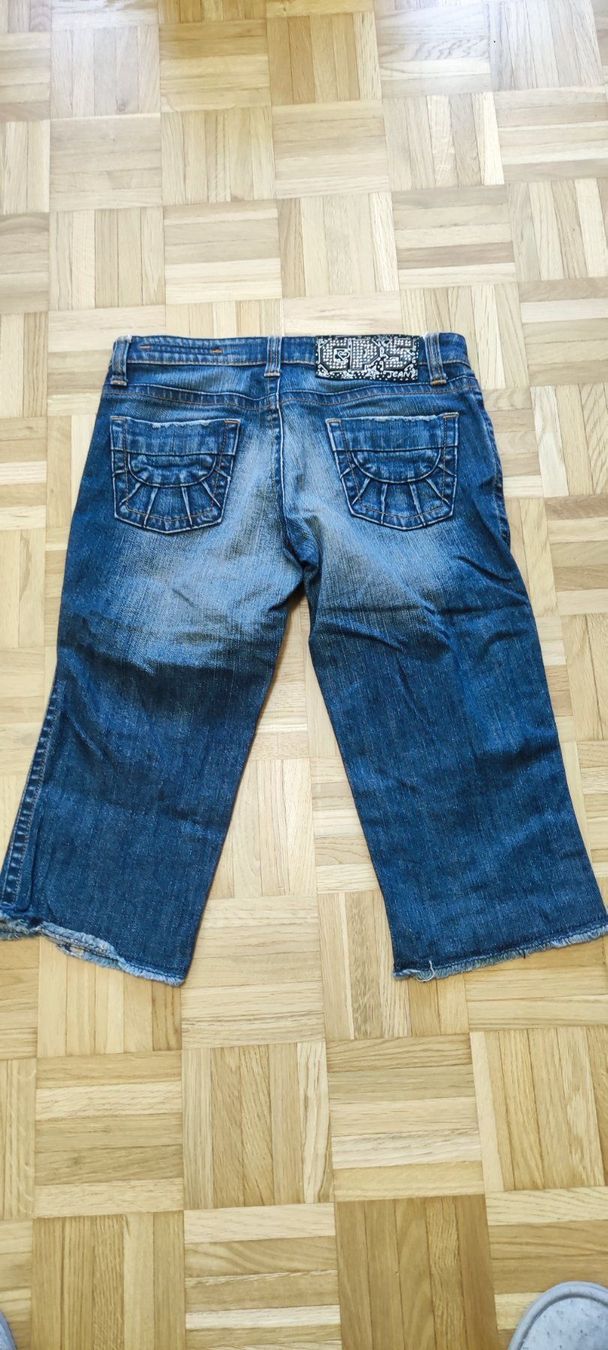 Jeans: Dreiviertel-Jeans – Gebraucht aus Rüti ZH von Happynong 1