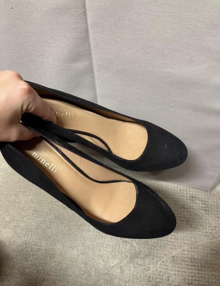 Scarpe da donna: Escarpins Minelli en daim noir • Taille 40 – Nuovo (secondo la descrizione) da Genève venduto da muj_2zmc 1