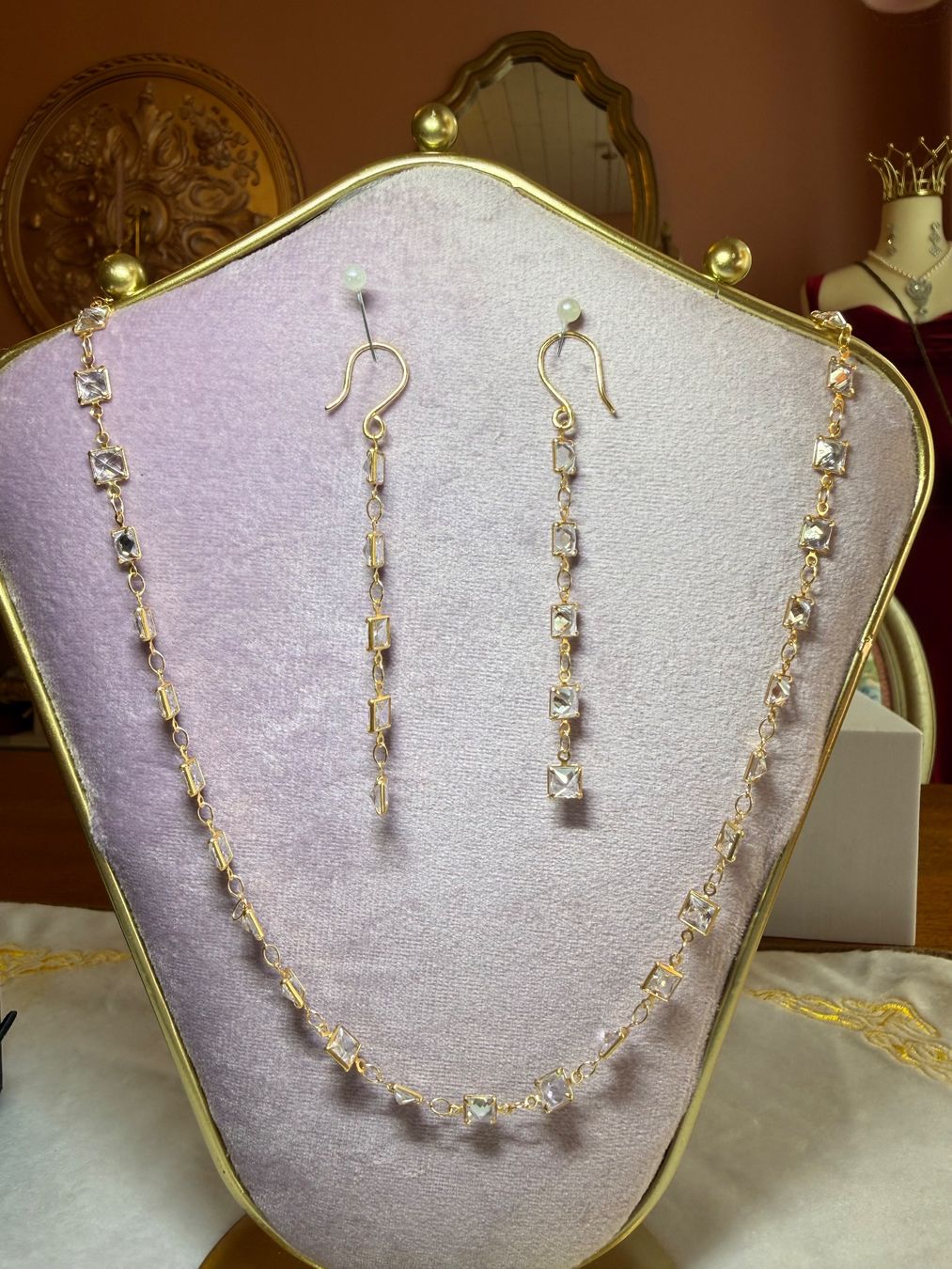 Catenine: Parure Lumière de Velours – Nuovo e nell'imballaggio originale da St-Maurice venduto da Sandrinette123