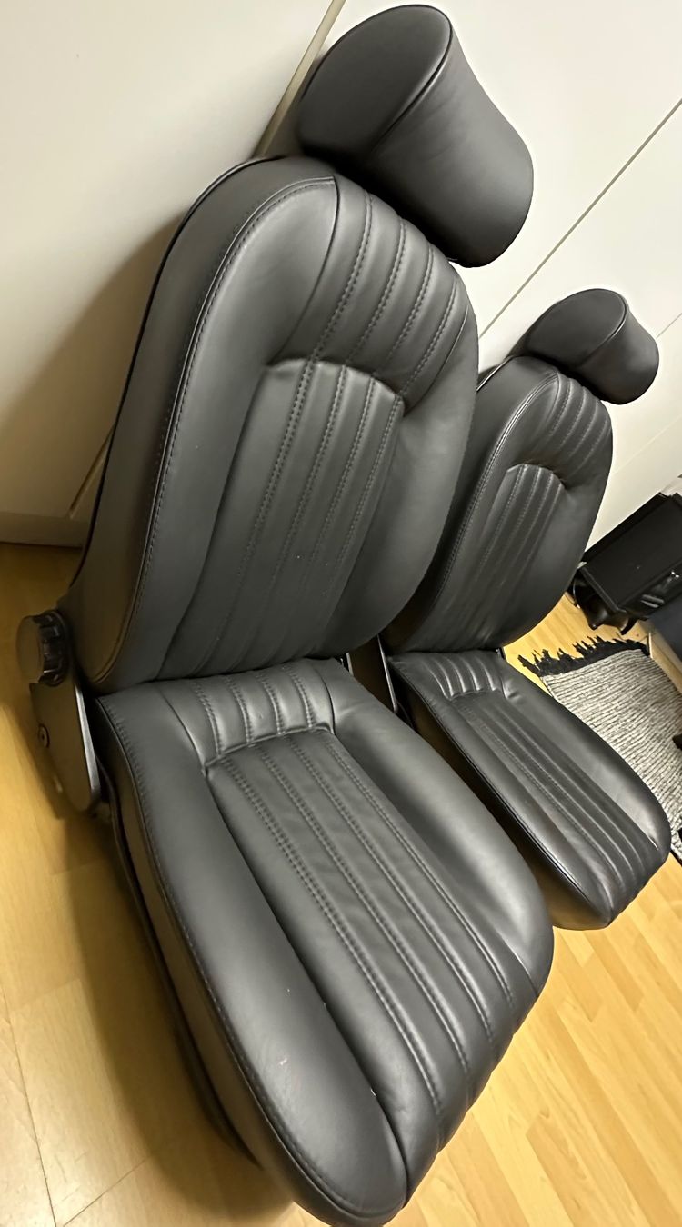 Fiat Tutti pezzi di ricambio auto: Fiat 124 Spider Sitz – Usato da Uster venduto da Niki1922 3
