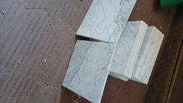 Marmorplatten weiss mit grauem Muster