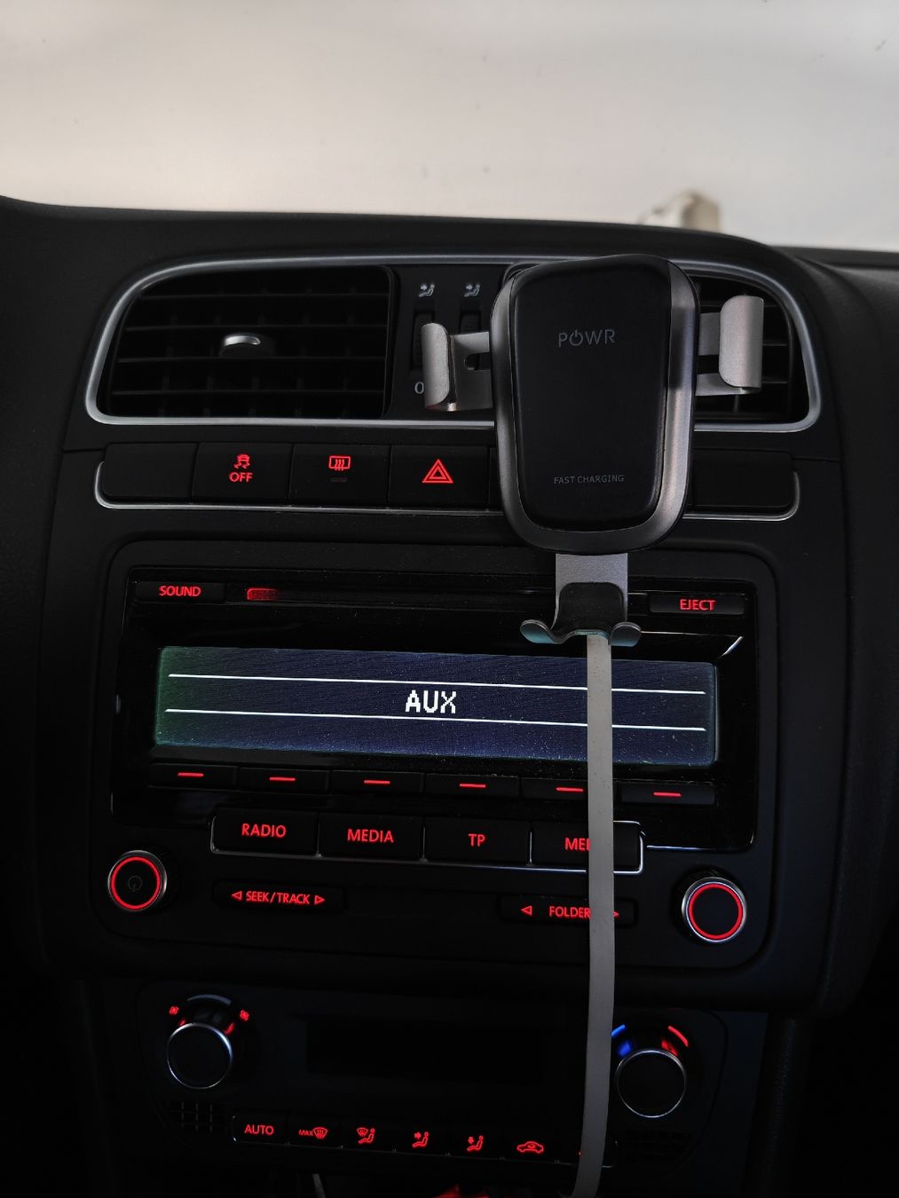VW Autos: Vw Polo 1.2 Tsi – Gebraucht aus Glattfelden von SentienlTone 6