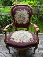Wunderschöner Fauteuil/Sessel mit Blumenmotiven - antik