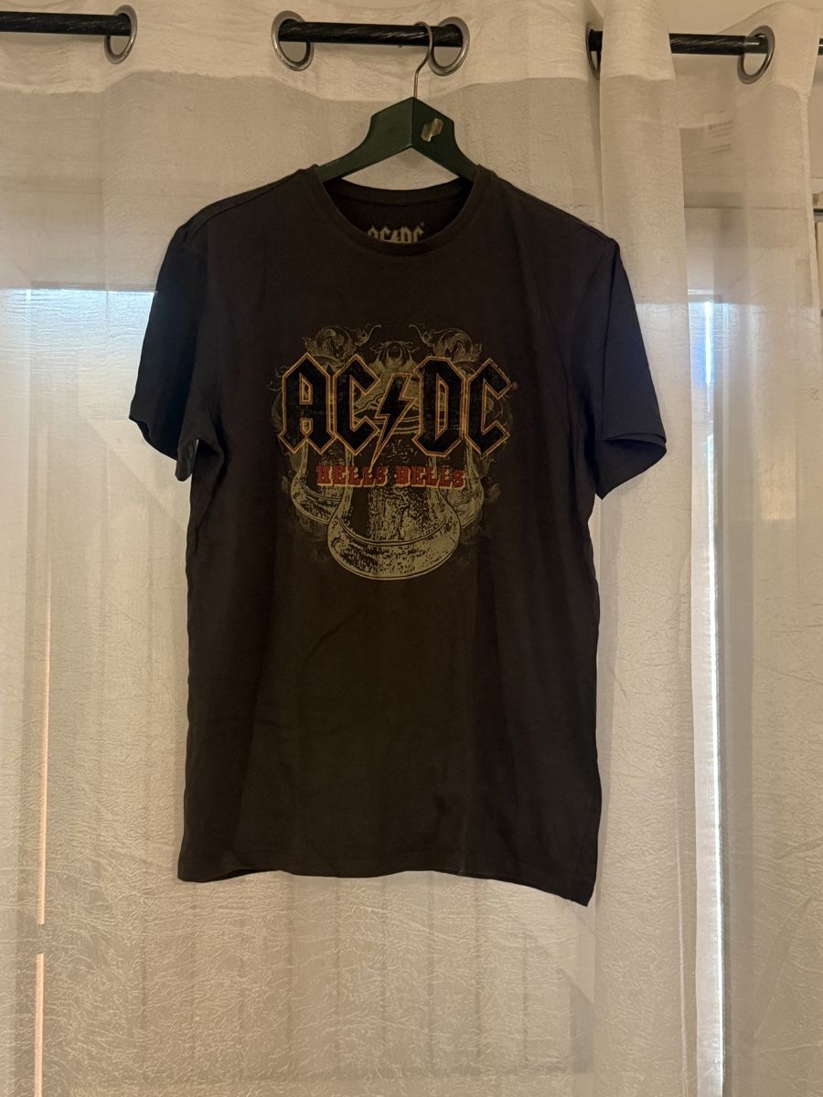 T-shirt: AC/DC Hells Bells T-Shirt Official M Schwarz – Usato da Genève venduto da sho_67qj