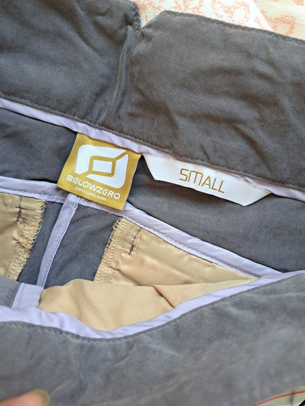 Pantaloni: Below Zero Men's Bermuda Shorts (S) – Nuovo (secondo la descrizione) da Bern venduto da M.J.R. 1
