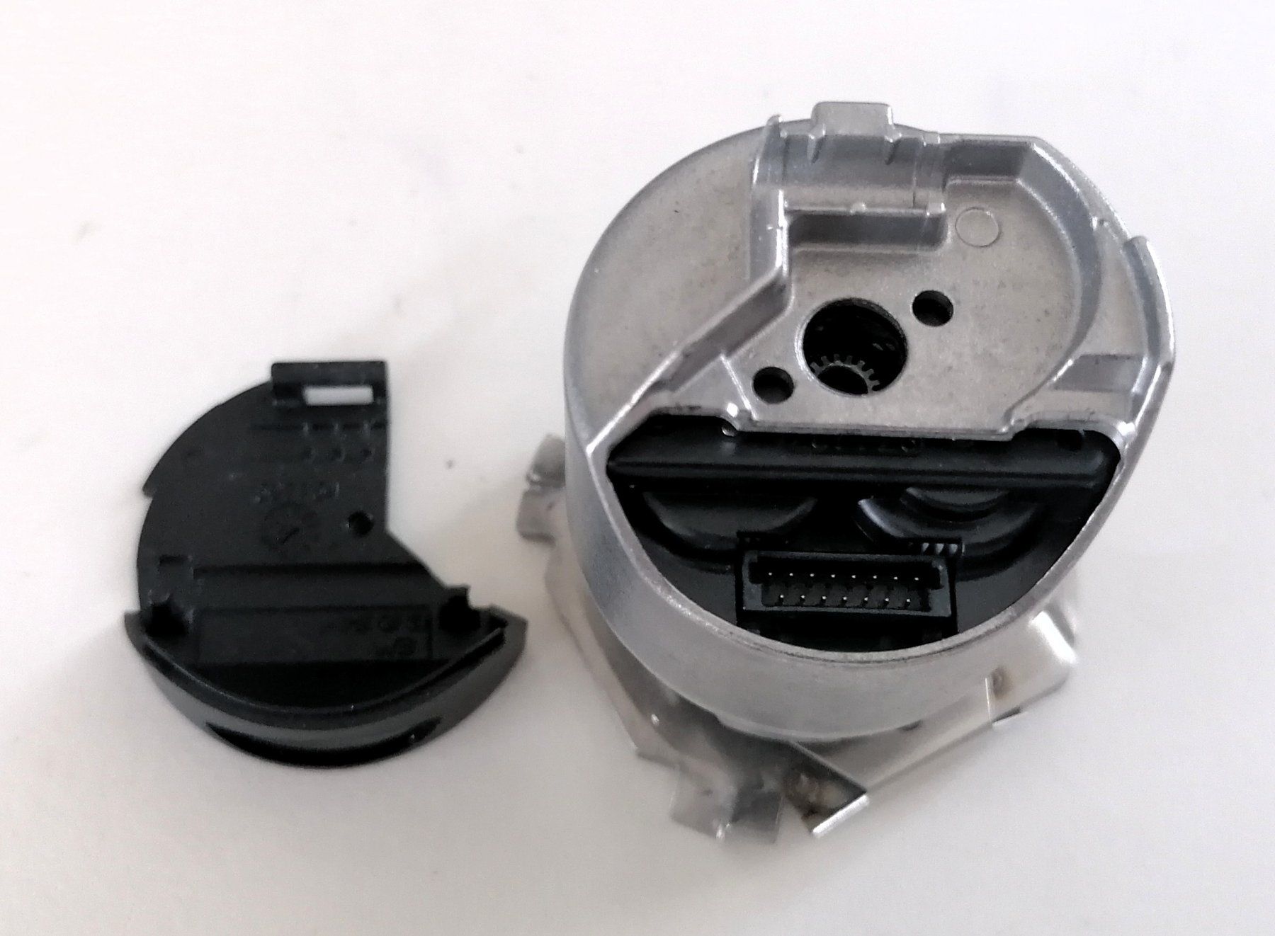 Heidenhain Componenti elettronici: HEIDENHAIN Encoder EQN 1135 606698-01 – Nuovo e nell'imballaggio originale da Kerns venduto da Tuctuc2 4