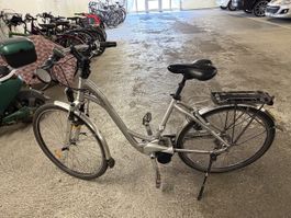 45  Km E-Bike Damen Velo 28 Zoll Aluminium guter Zustand