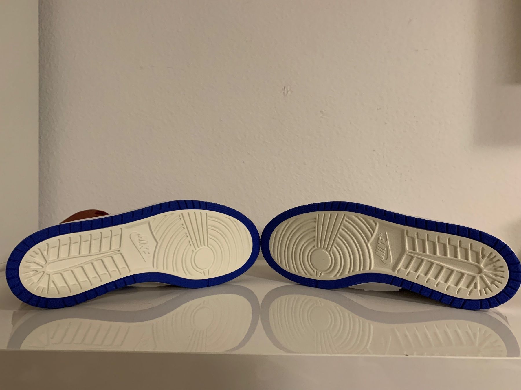 Jordan Scarpe da uomo: Air Jordan 1 – Nuovo e nell'imballaggio originale da Wettingen venduto da Airjordan 3