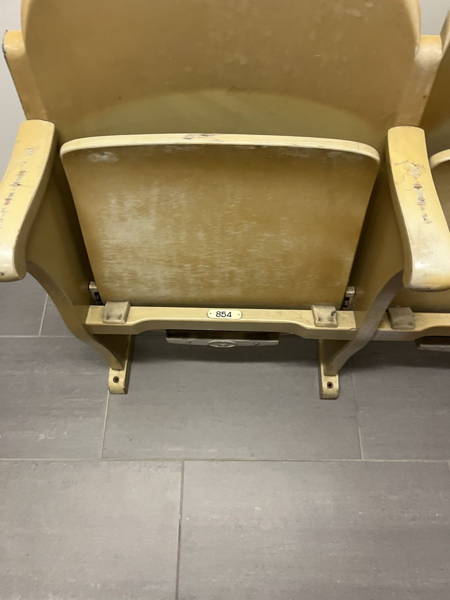 Stühle: Theater Doppel Klapp Stuhl  – Gebraucht aus Neerach von fuz_8d7l 1