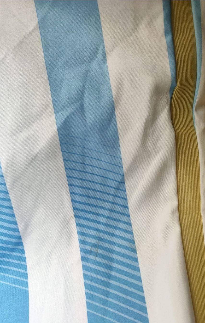 Adidas Scarpe, pantaloni & magliette da ginnastica: Fussballdress Argentinien Gr. 164 – Usato da Luzern venduto da Luzern_Energy 5