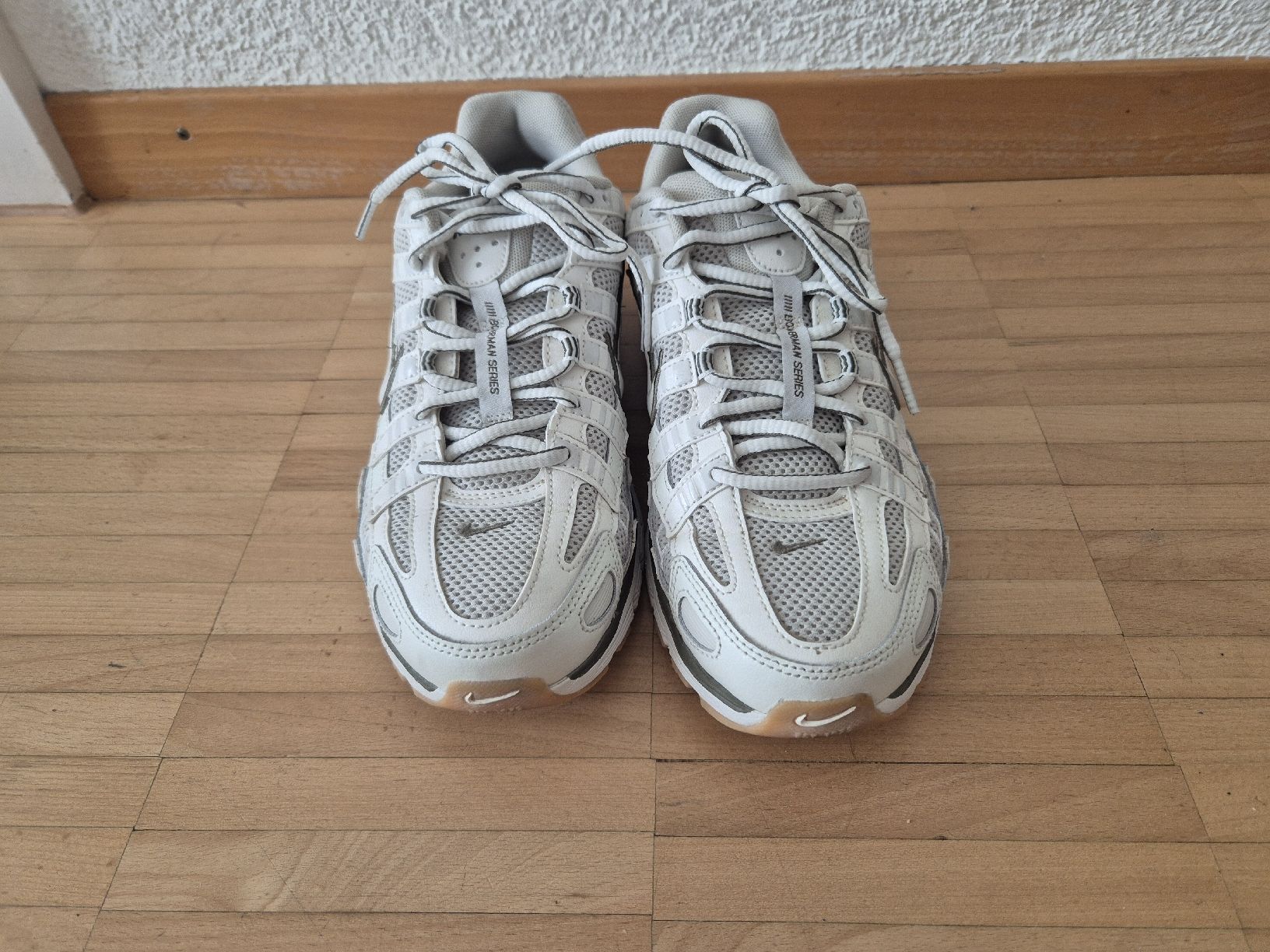 Nike Scarpe da donna: Nike Turnschuhe, Sneakers, Gr. 40 – Usato da Bern venduto da grisu_79