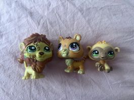x3 Littlest Pet Shop (944 + 3593 + 2457) + Postcard