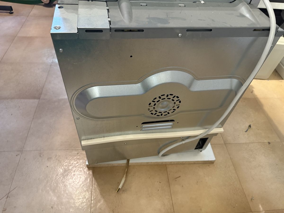 Miele Forni: Backofen Miele gebraucht – Usato da Kehrsatz venduto da RIESENC82 3