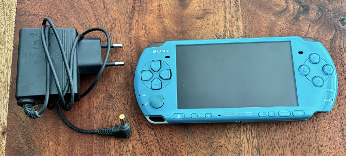 Sony Konsolen: PSP 3000 inkl. 17 Games – Gebraucht aus Buochs von shivashila