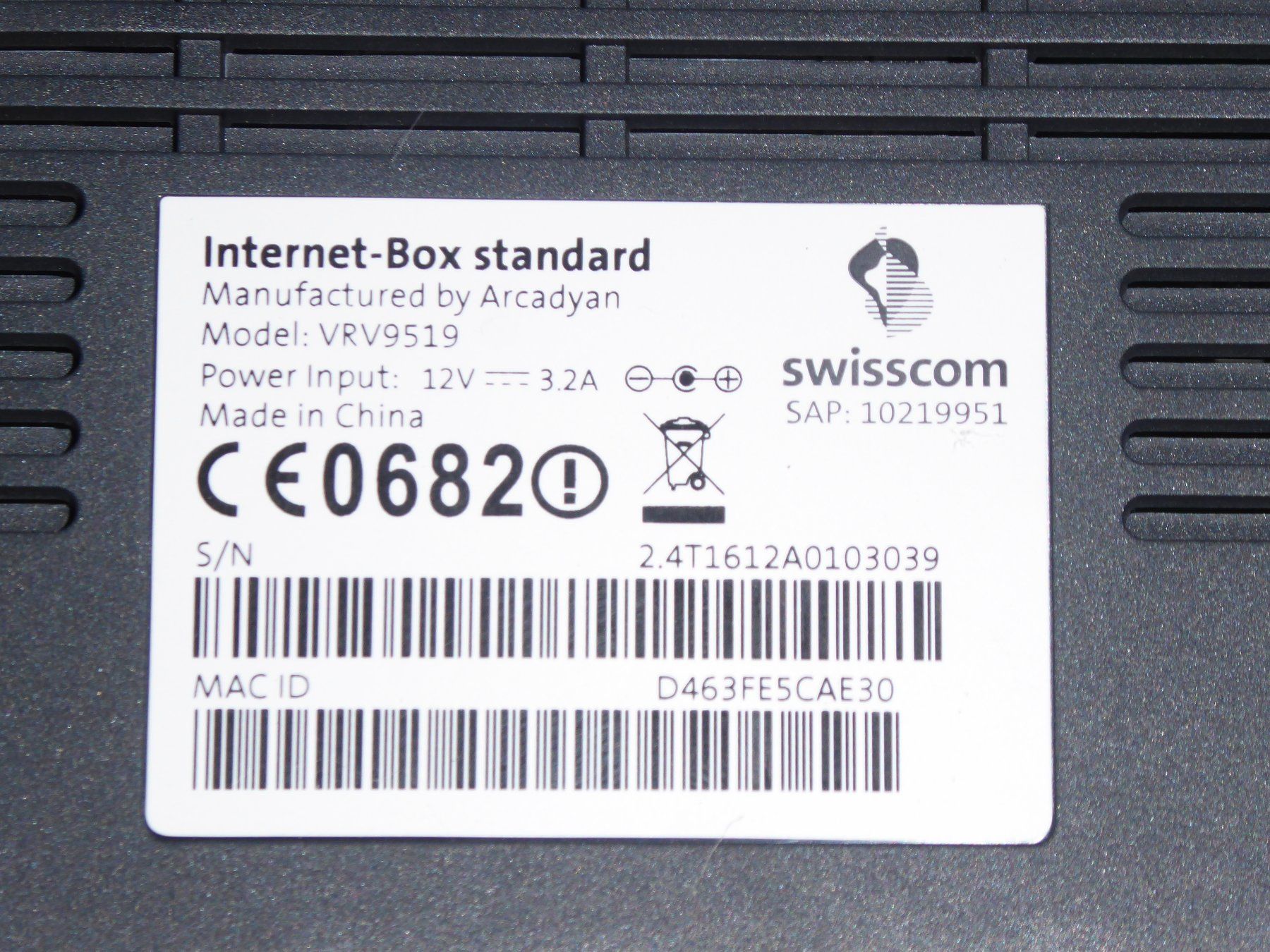 Swisscom Modem & Router: 2x WLAN Router Swisscom – Usato da Ennetbühl venduto da VPHS 2