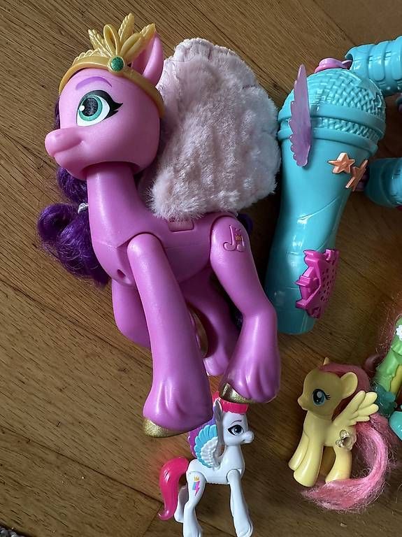 Giocattoli: My Little Pony Set – Usato da Zürich venduto da hamtaro26 1