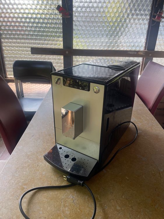 Melitta Macchine per caffè & Macchine per espresso: Melitta Caffeo Solo Kaffeevollautomat – Usato da Biel-Benken BL venduto da Needthis 2