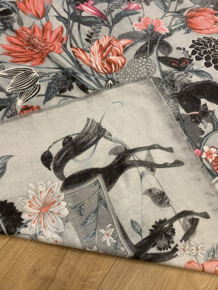 Foulard & Sciarpe: Schal mit Blumen und Pferden 130x130 – Nuovo (secondo la descrizione) da Widen venduto da didy82 6