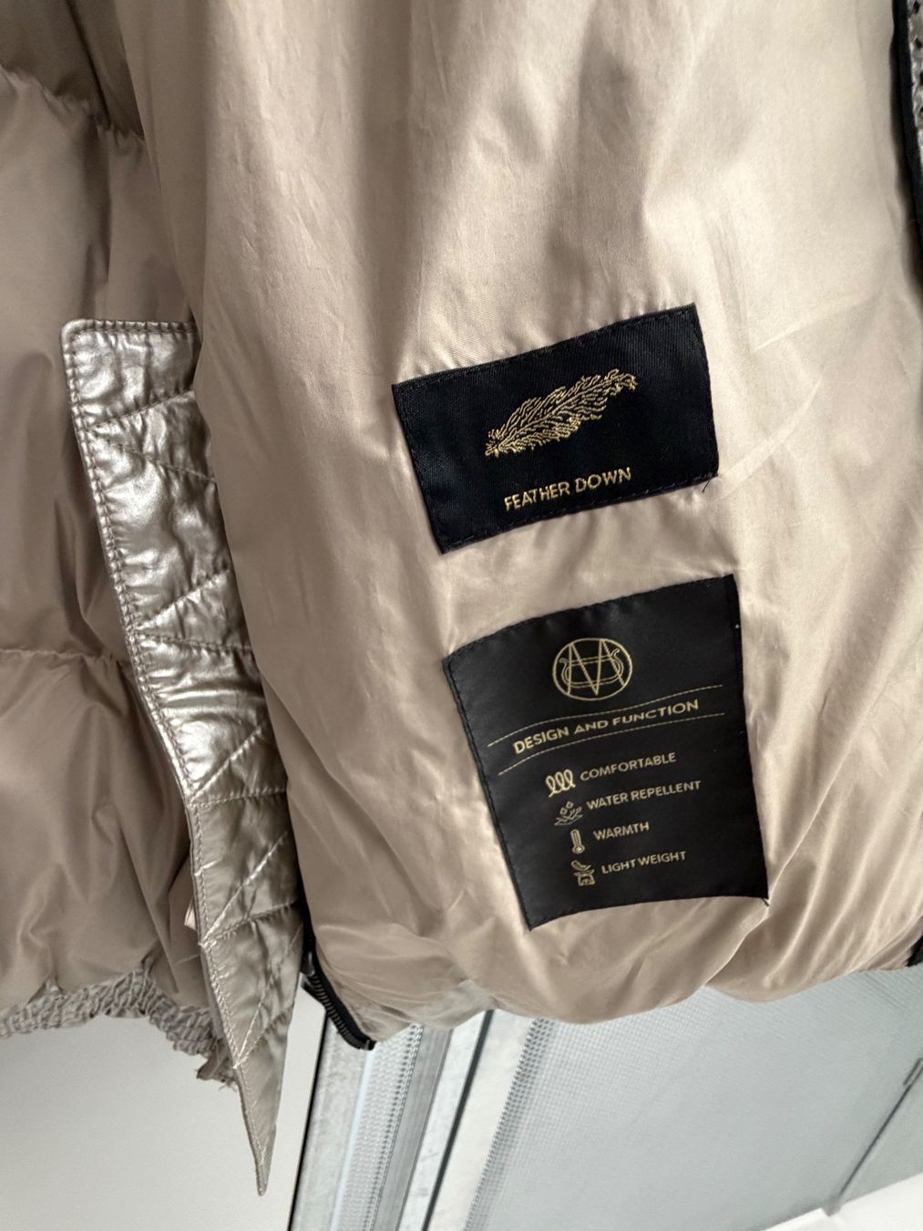 Massimo Dutti Giacche: MASSIMO DUTTI, Daunenjacke, Gr. S – Nuovo (secondo la descrizione) da Horgen venduto da prelovedzh 2
