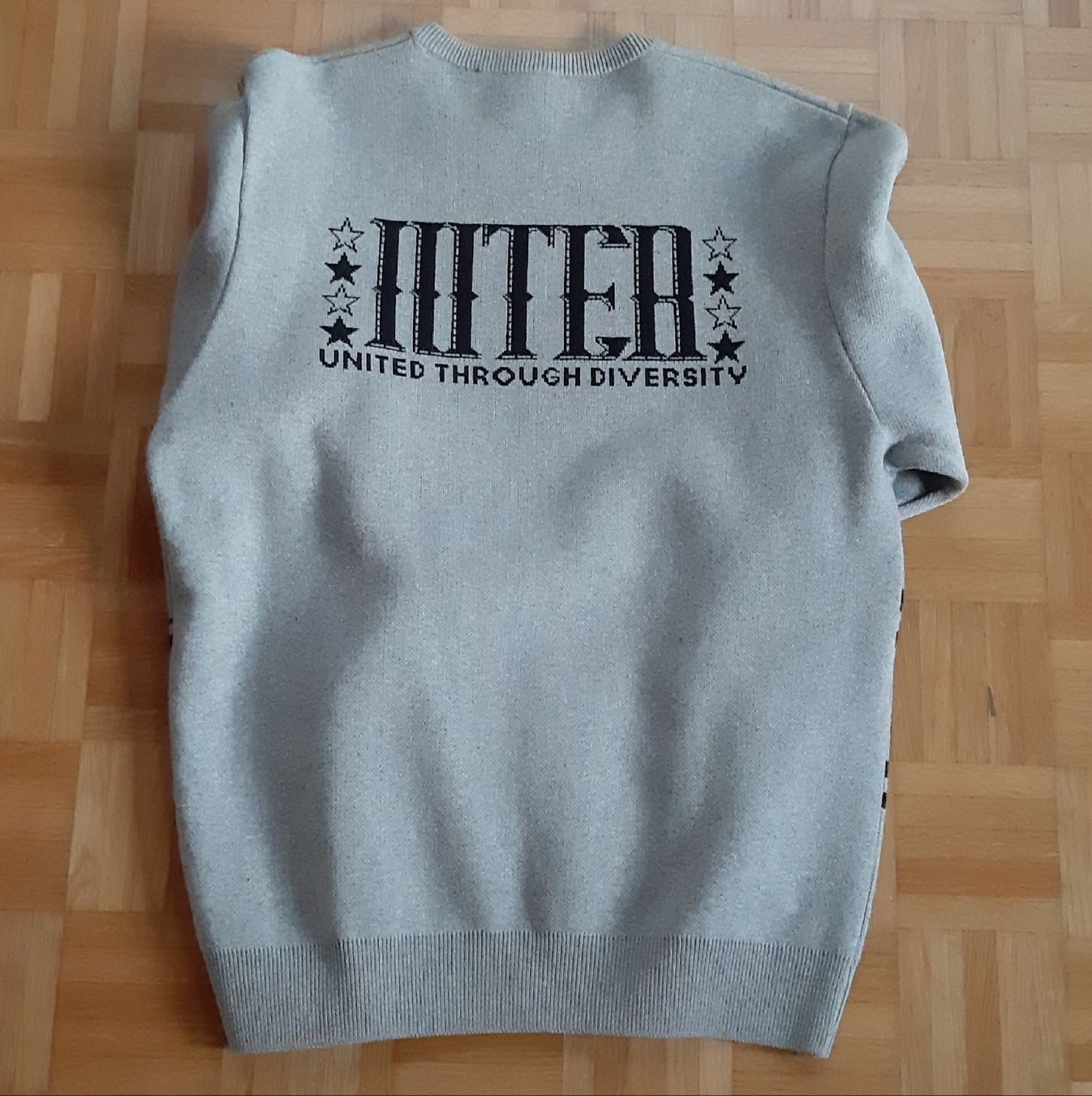Maglioni & Felpe: pullover Iuter – Usato da Tesserete venduto da eli_y5kr 1