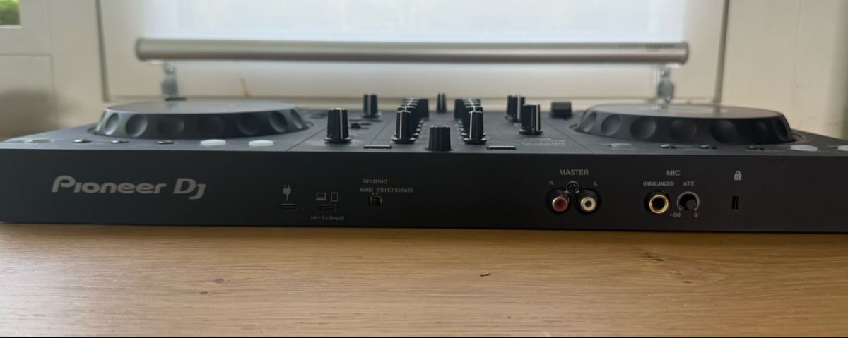 Pioneer Console di mixaggio: Pioneer DJ DDJ-FLX4 – Usato da St. Gallen venduto da pas_zqs9 1