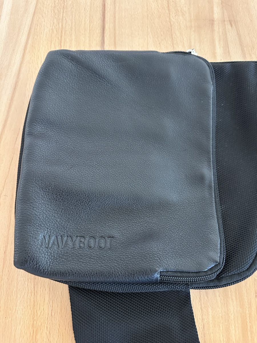 Navyboot Sacs: Navyboot Umhängetasche Leder  – Neuf (Voir description) à Watt par mosi72 2
