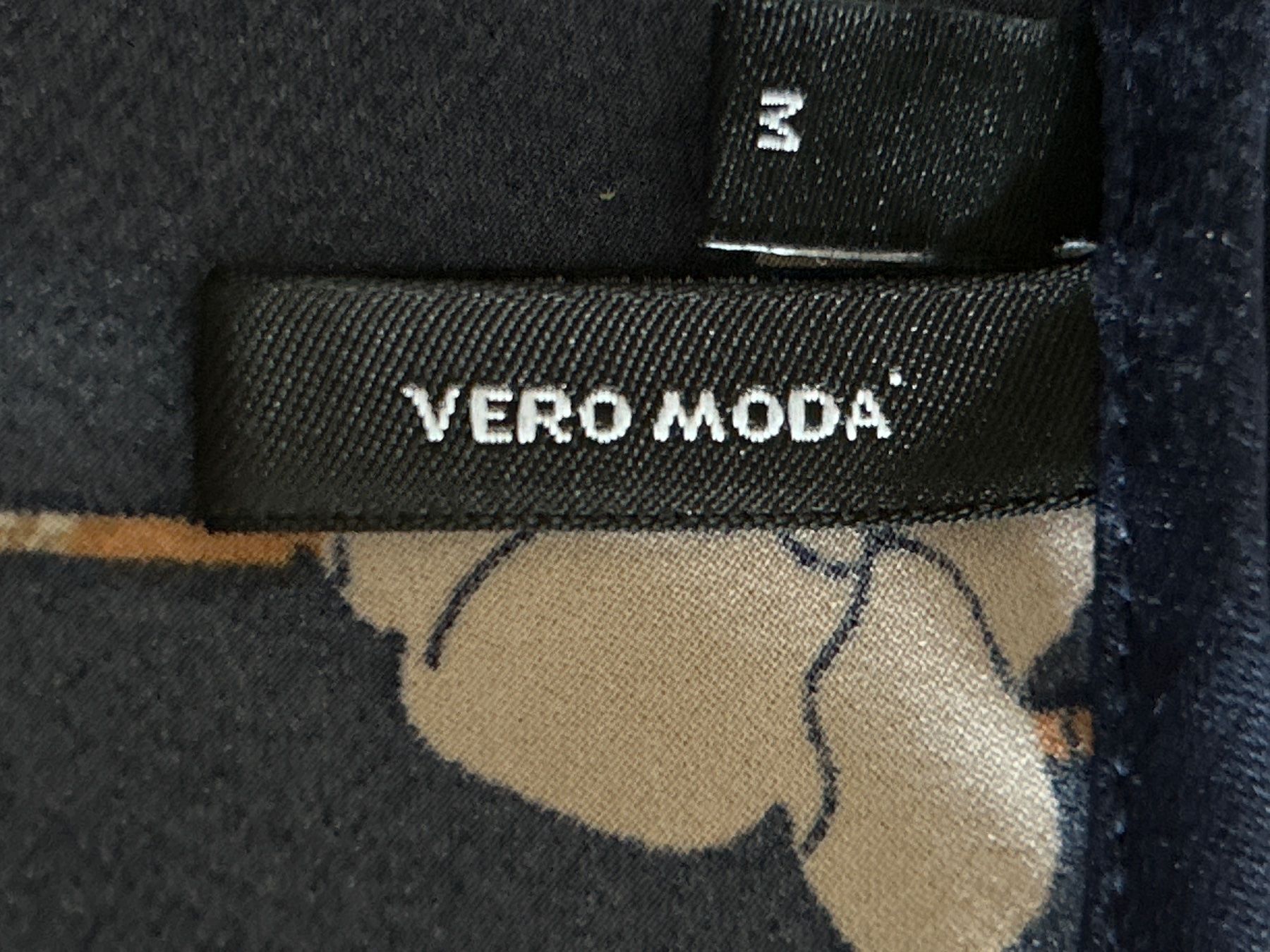 Tute: Jumpsuit dunkelblau mit Muster von Vero Moda Gr. M – Usato da Brunnen venduto da Nala2929 7
