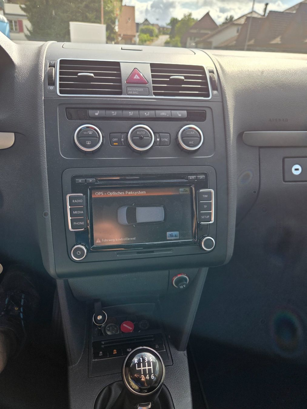 VW Automobili: VW TOURAN 1.2 BLUE MOTION – Usato da Bettwil venduto da Dodge74 3
