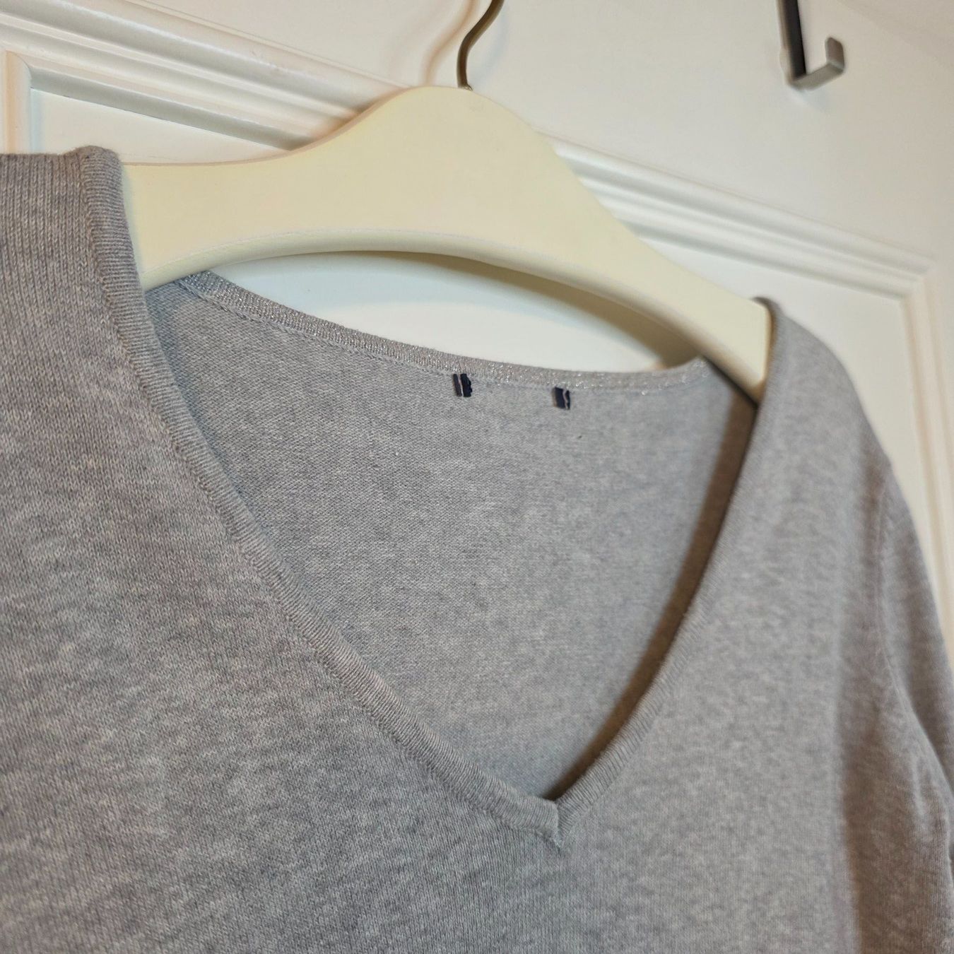 Maglioni & Felpe: Grauer Pullover M basic klassisch bequem – Usato da Wald ZH venduto da CapLux 4