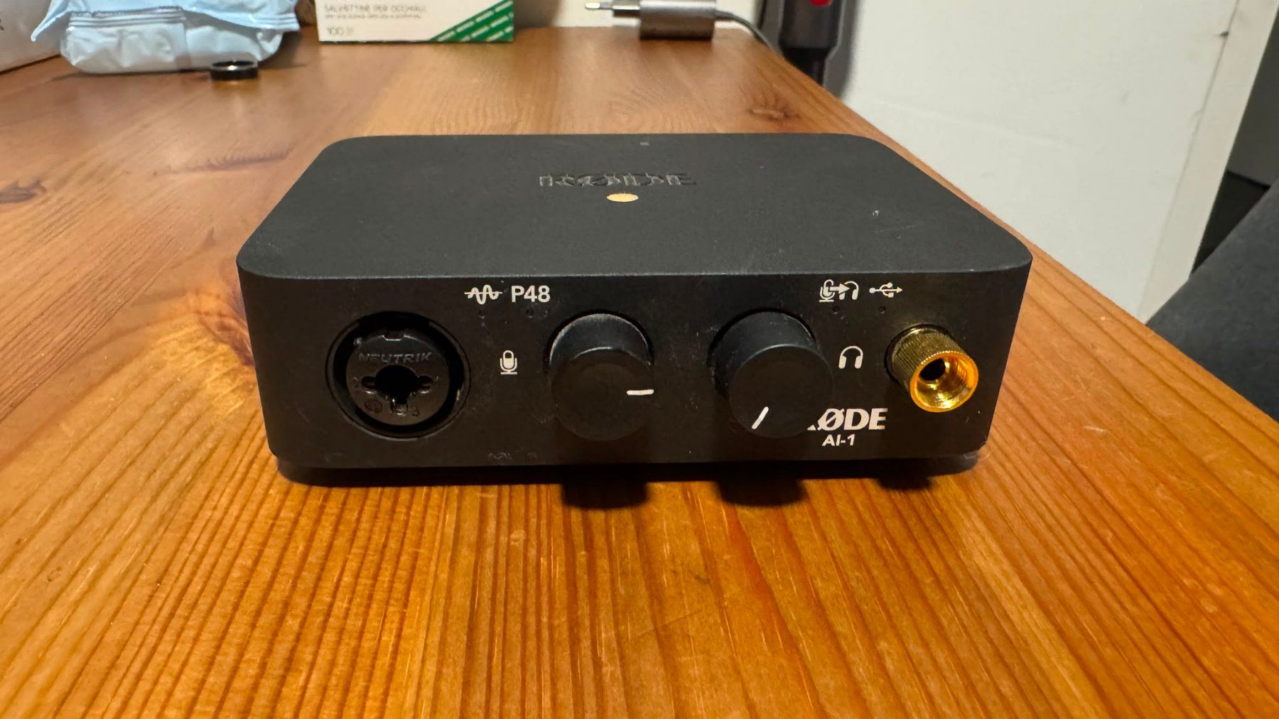 Platines de mixage: RØDE AI-1 + XLR Kabel – D'occasion à Dietikon par kRizzzZy96