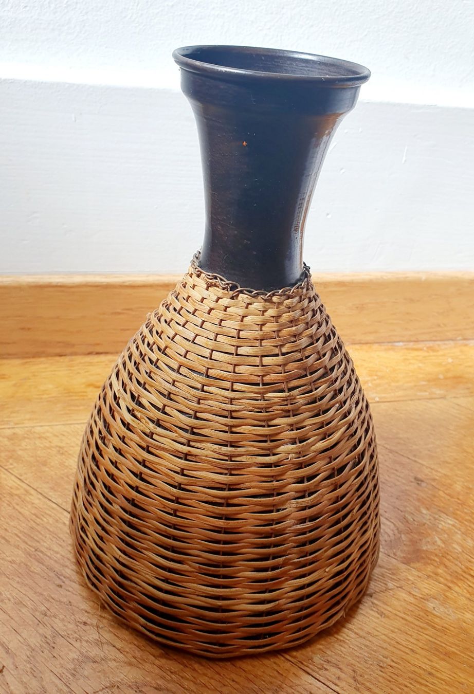 Vasi & Recipienti: Très beau vase 23cm – Usato da Yverdon-les-Bains venduto da somiou