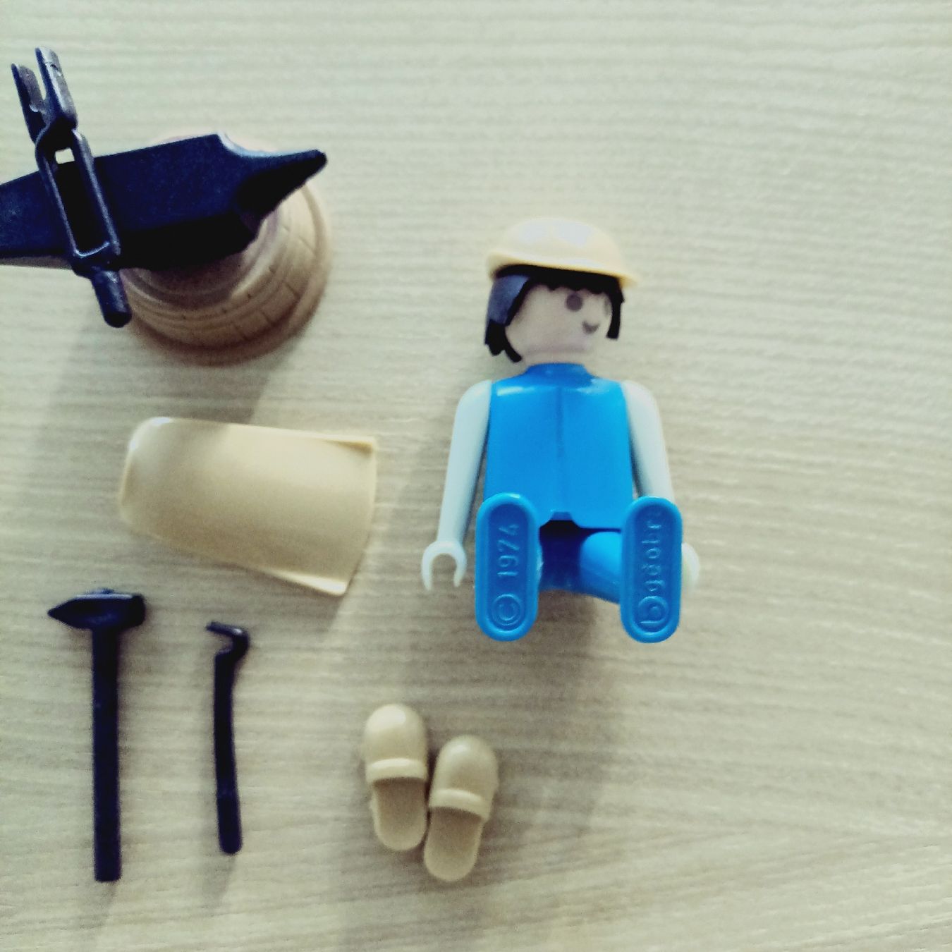Playmobil Spielzeuge: Playmobil Western Schmied – Gebraucht aus Emmen von Mocck 2