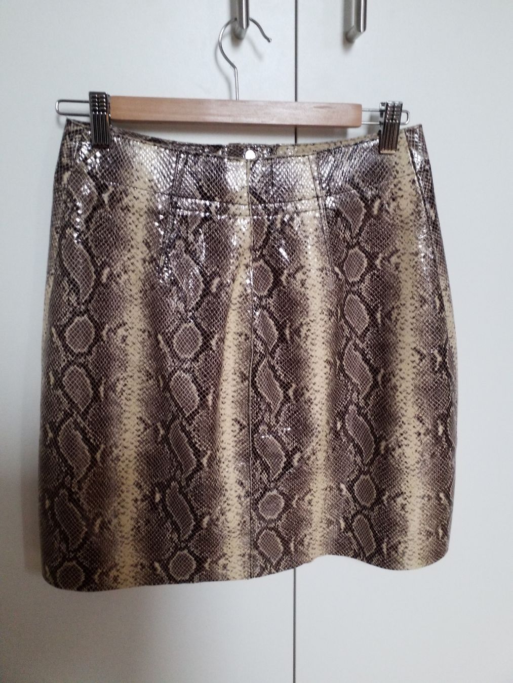 Sandro Gonne: SANDRO leather skirt – Usato da Luzern venduto da _Lobster_ 1