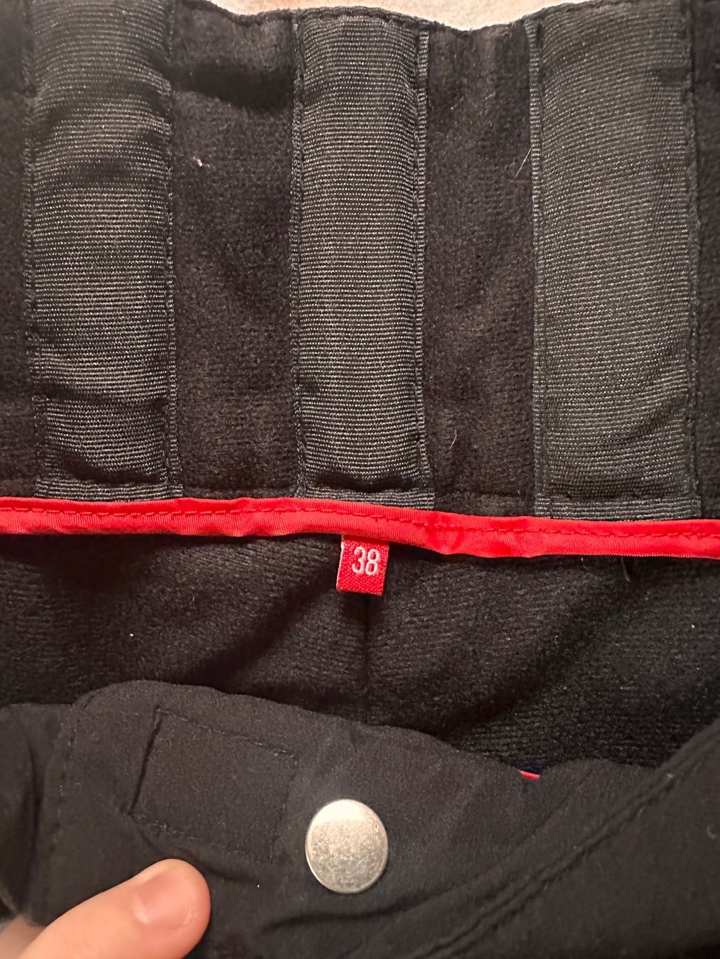 Hosen: Schwarze Skihose Marke Montura – Gebraucht aus Zürich von BettinaMarie2308 5