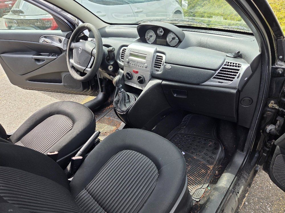 Lancia Autos: Lancia Ypsilon 1.4 – Gebraucht aus Oensingen von Konkursamt_SO 5