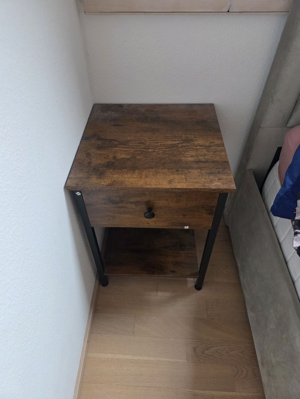 Tables de nuit: Zwei Nachttische – D'occasion à Winterthur par NicInWinterthur 1
