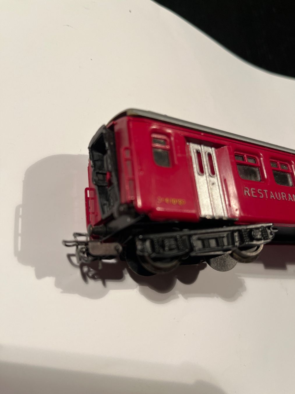 Hag Modellini di ferrovie: SBB CFF RE4/4 Restaurant-Wagen HAG – Usato da Spiegel b. Bern venduto da Burdicrew 4