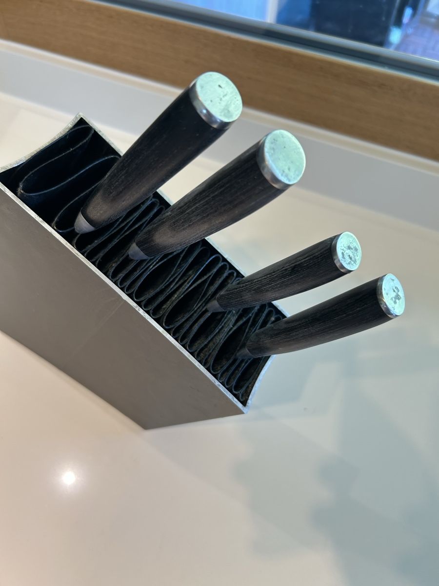 Coltelli: SCHARFES Messer Set Tokio mit 4 Messern und Messerblock – Usato da Zürich venduto da Boon99 2