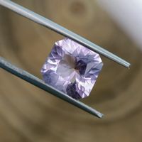 5.39 cts light purple AMETHYST Edelstein Afrika 