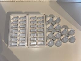 2 Eiswürfelbehälter und 3 Eierhalter für den Kühlschrank