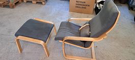 Sessel mit Hocker