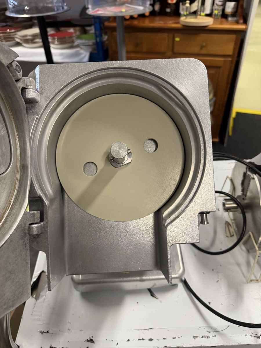 Appareils de cuisine: Rotor Gemüse Schneider  – D'occasion à Niederwangen BE par HasGastrobedarf 3