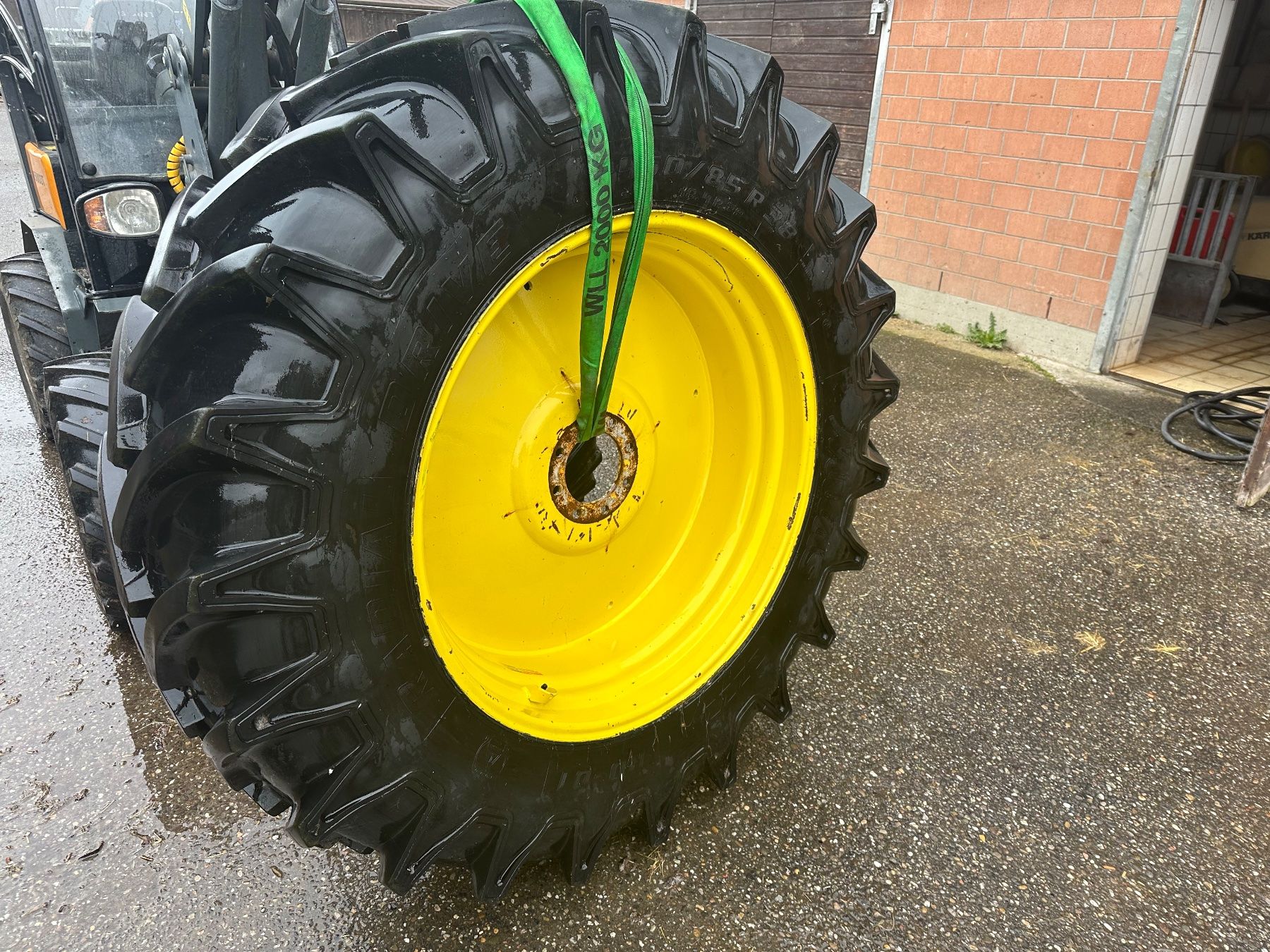 John Deere Trattori: John Deere komplet Rad – Usato da Triengen venduto da saibot60