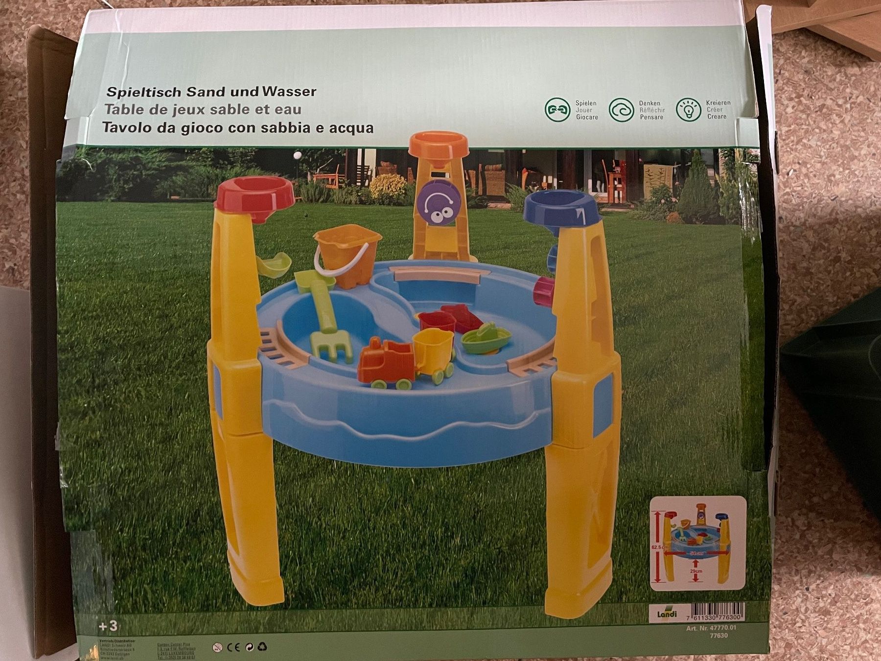 Giocattoli: Kinderspieltisch Wasser Sand – Usato da Fahrwangen venduto da rkroen1
