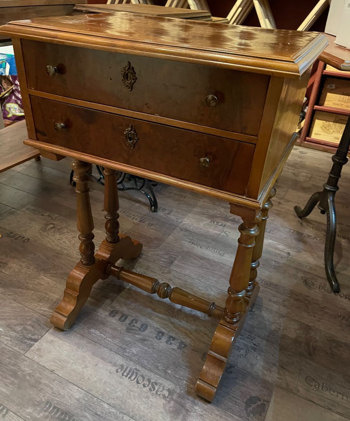 Kommoden: PETIT MEUBLE ANTIQUITE 2 TIROIRS – Gebraucht aus Vevey von lairdutemps