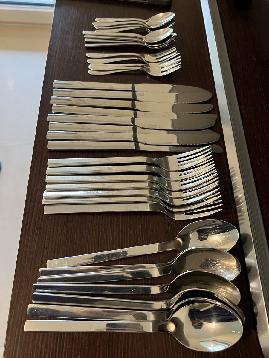 Cucine complete: Silverware Set, Stainless Steel, 45-Piece – Nuovo (secondo la descrizione) da Corsier GE venduto da Karol_save_planet 1