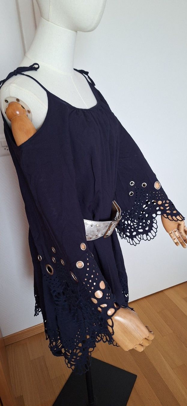 Guess Vestiti: Guess, robe / Kleid – Nuovo (secondo la descrizione) da Lussery-Villars venduto da pousinete02 2